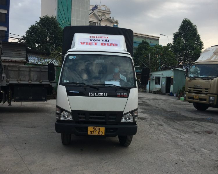 xe chở hàng đi Campuchia